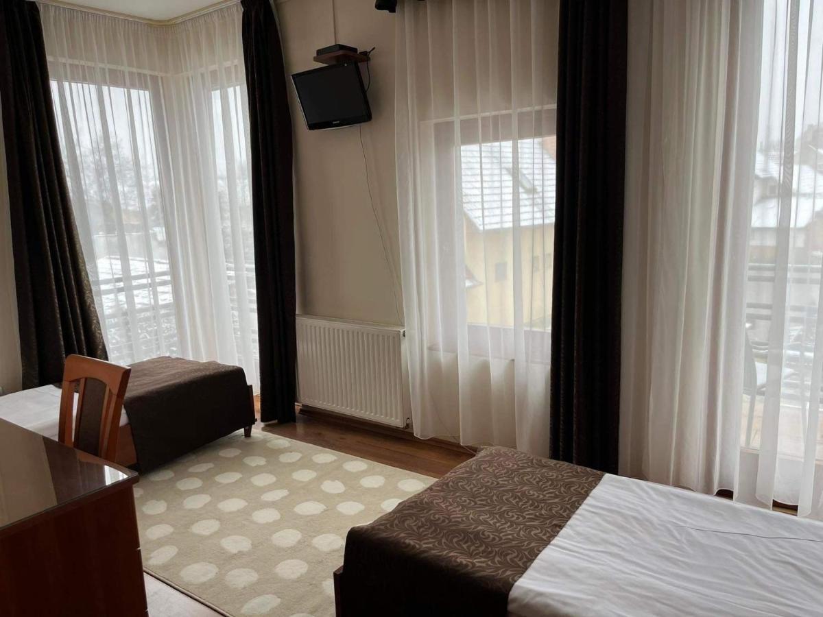 Brill Hotel เบเกซซาบา ภายนอก รูปภาพ